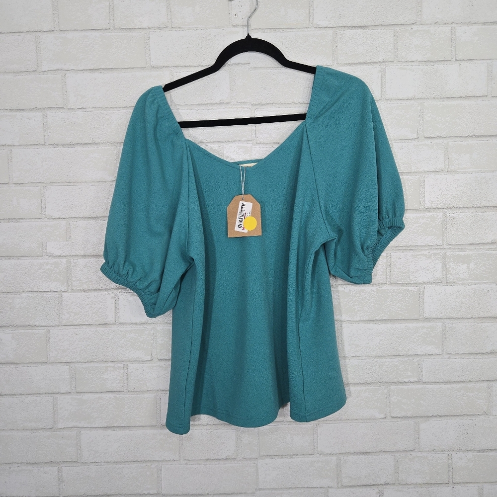 Kori NWT off shoulder top